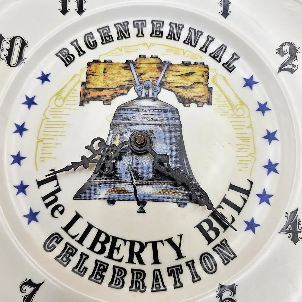 Bicentennial Liberty Bell Celebration Wall Clock Decorative Plate 1976 It works!